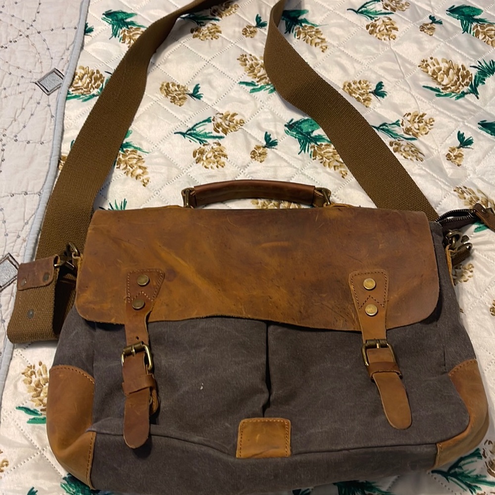 Vintage Messenger Bag